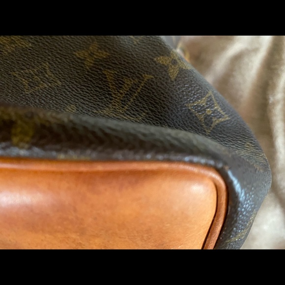 Custom painted Authentic Louis Vuitton Bucket Bag - Picture 8 of 16